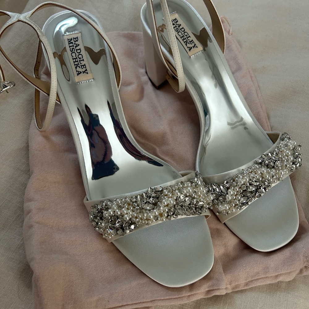 Badgley Mischka Women's White Embellished Heels